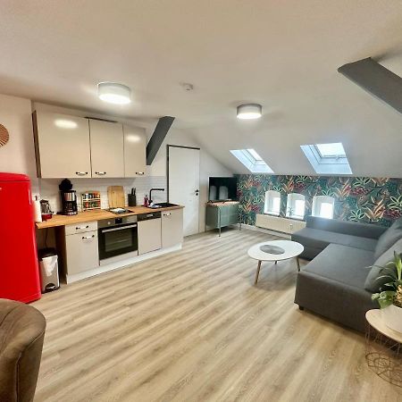 Apartment Zum Bunten Schmetterling Inkl. Parkplatz Erfurt Exteriör bild