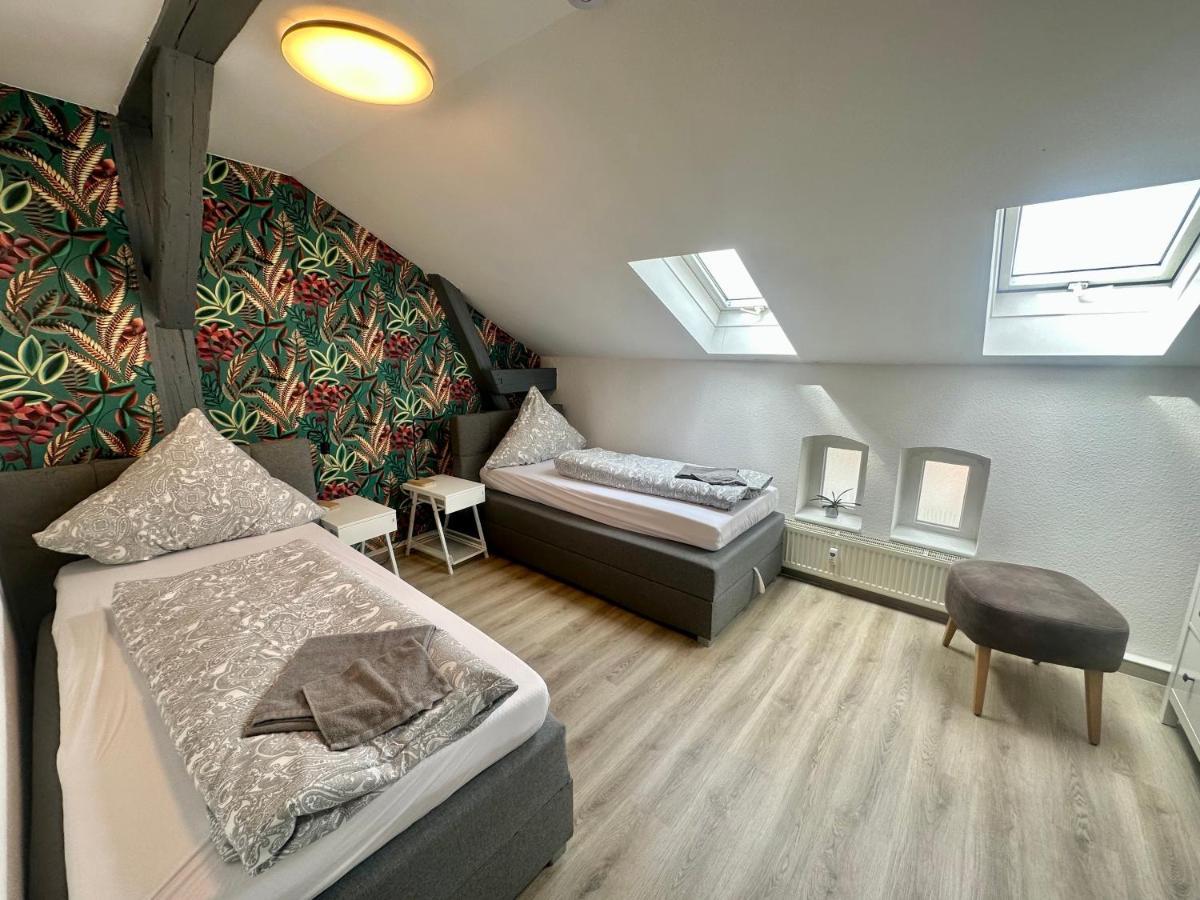 Apartment Zum Bunten Schmetterling Inkl. Parkplatz Erfurt Exteriör bild